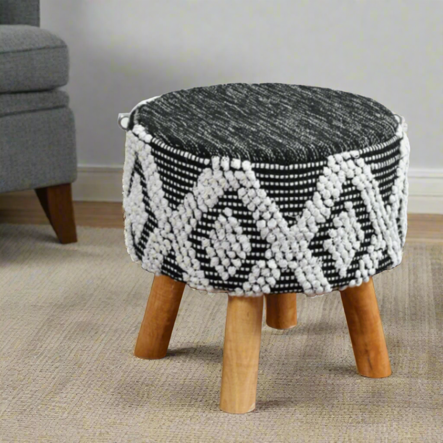 Pitloom Stool