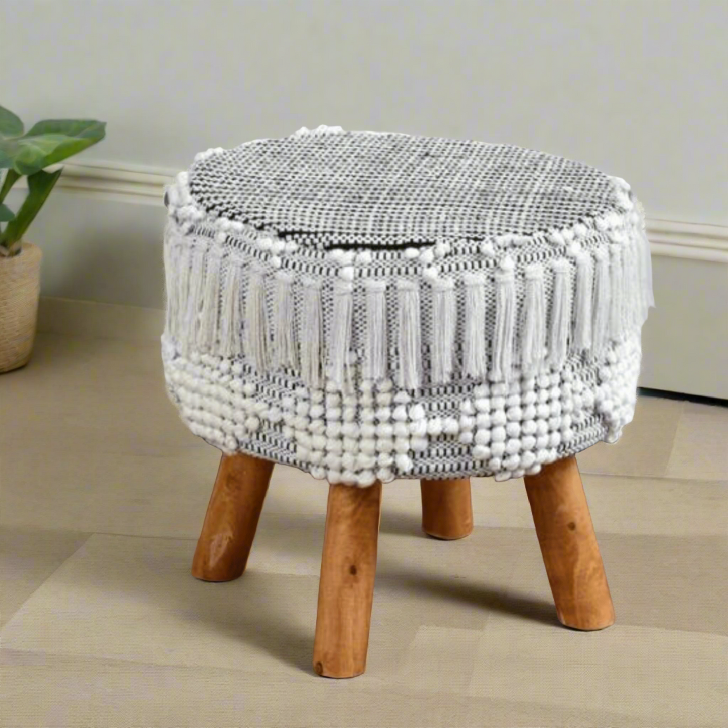 Pitloom Stool