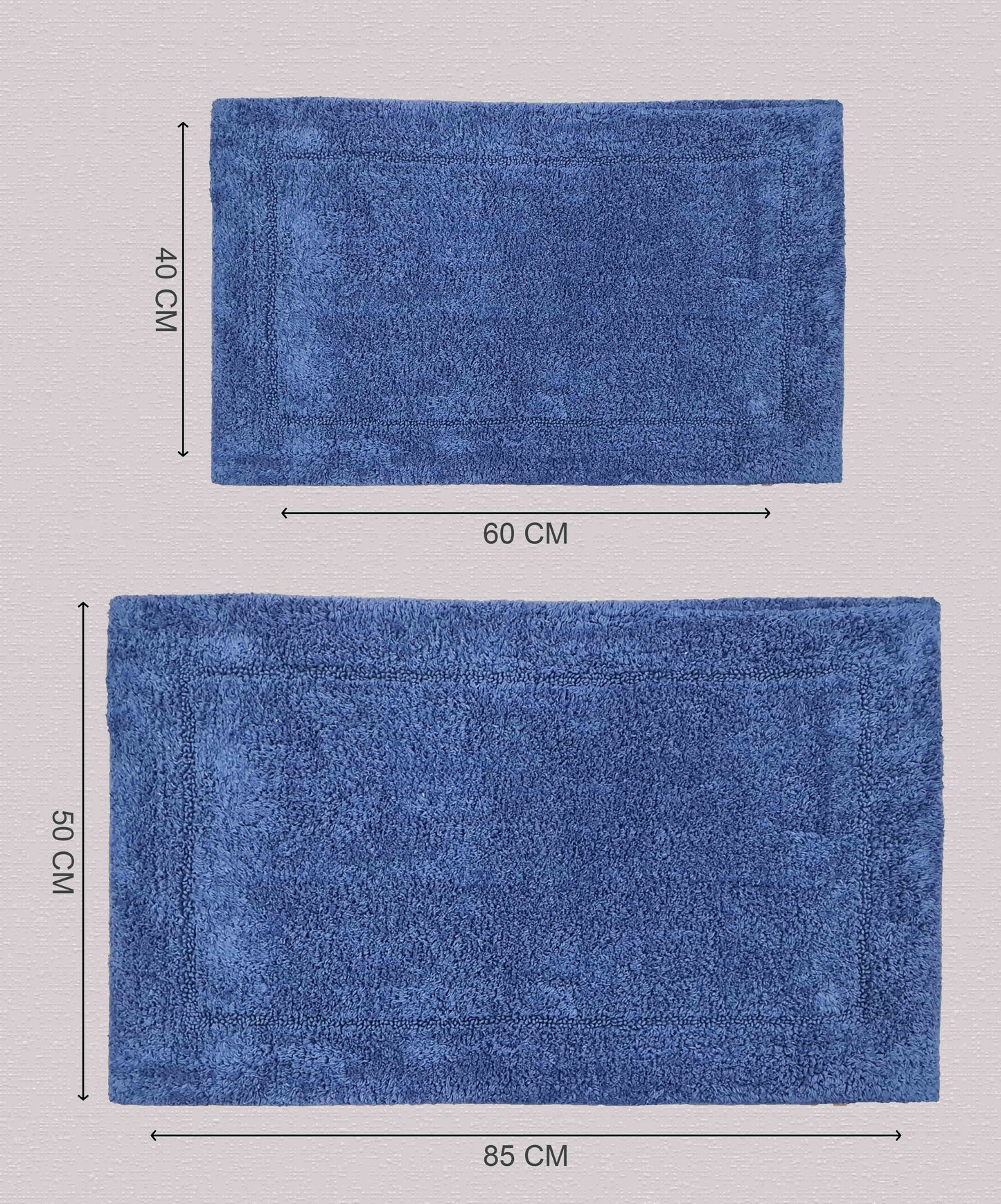 Reversible bath mat made of cotton.