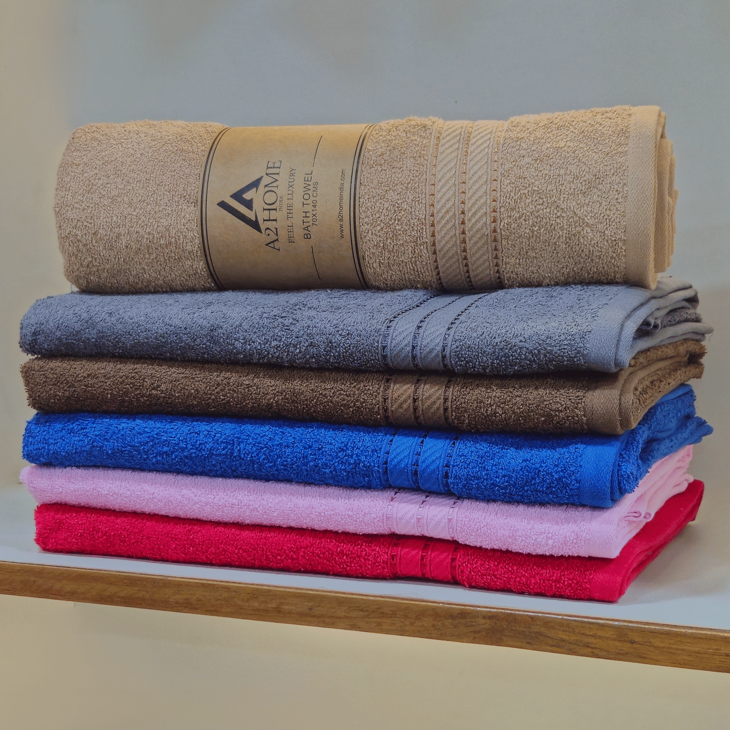 Ultra-soft Bath Towel made entirely of 100% cotton.